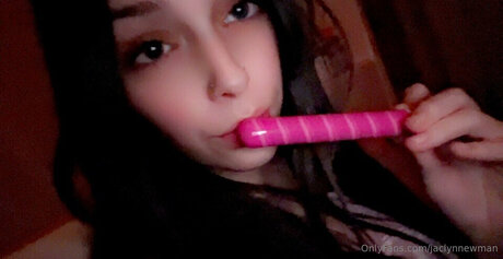 Jaclynnewman Nackt auf OnlyFans