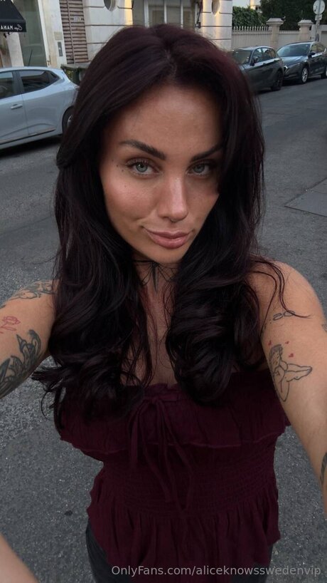 Comewithalicevip Nackt