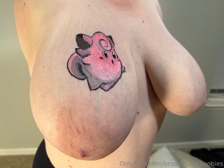 Brushesandboobies OnlyFans Leak