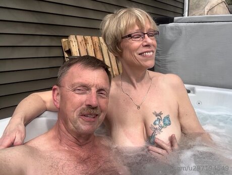 U297194549 OnlyFans Lesbisch