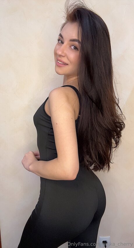 Anika Cherry OnlyFans-Archiv