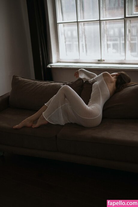 nesegodnyai OnlyFans Nackt Leak