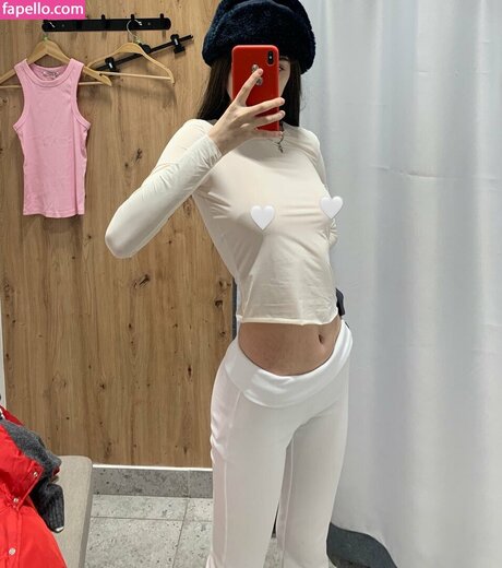 nesegodnyai OnlyFans Lesbisch