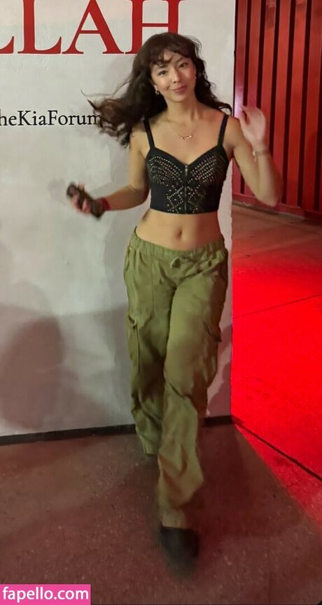 Aubrey Anderson Emmons OnlyFans Striptease