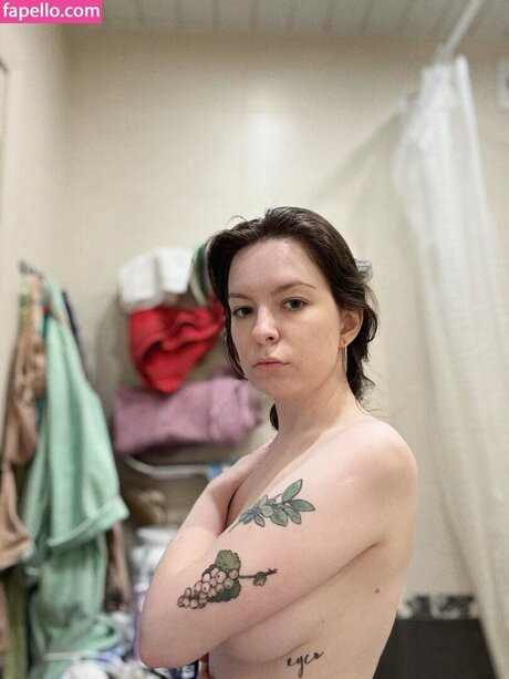 beezzz Nacktbilder geleakt