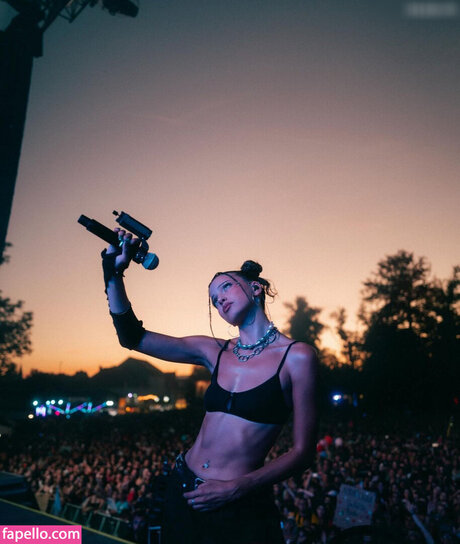 Nina Chuba Nacktbilder von OnlyFans