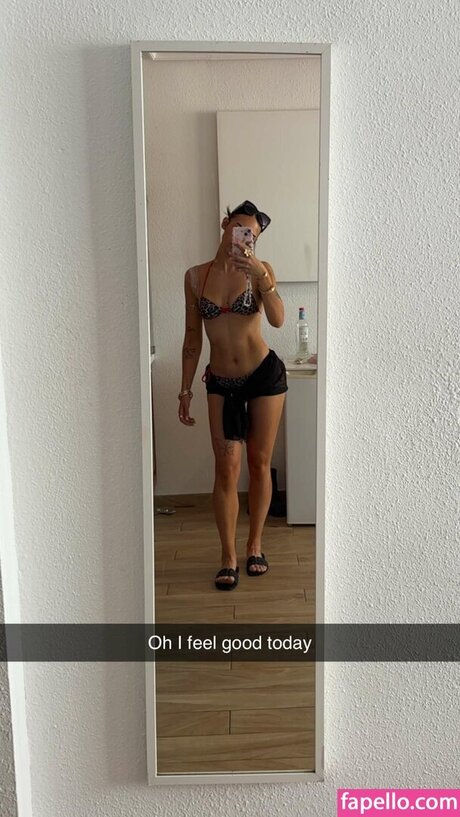 mkdobo OnlyFans Bilder