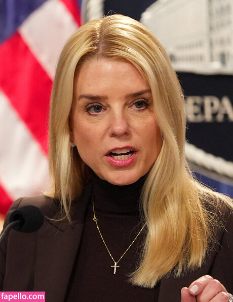 Pam Bondi Nacktbilder geleakt