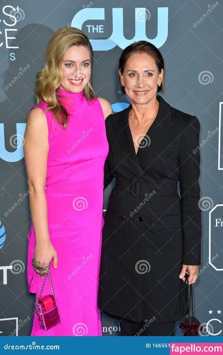 Zoe Perry Nacktbilder von OnlyFans geleakt