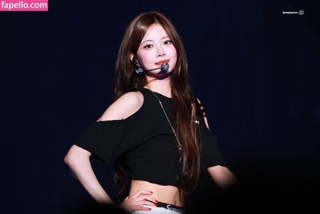 Hong Eunchae_ Nacktbilder auf OnlyFans