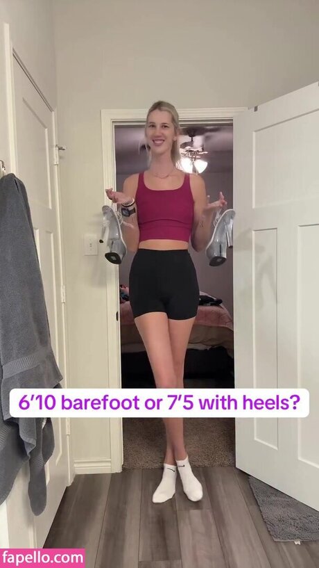 Amazon Allie OnlyFans explizite Inhalte