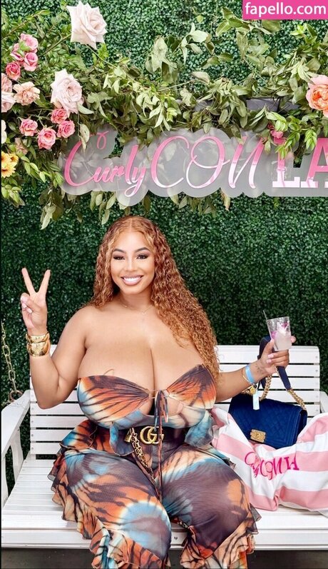 Persephaniificial OnlyFans Sex