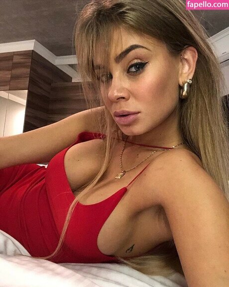 Ada led_ OnlyFans Brüste Bild