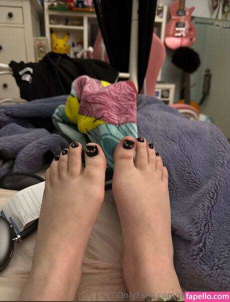 Mars 2001 Füße OnlyFans