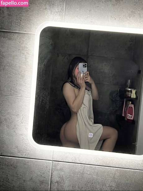 blonde kurvige onlyfans Kunst XXX Teaser