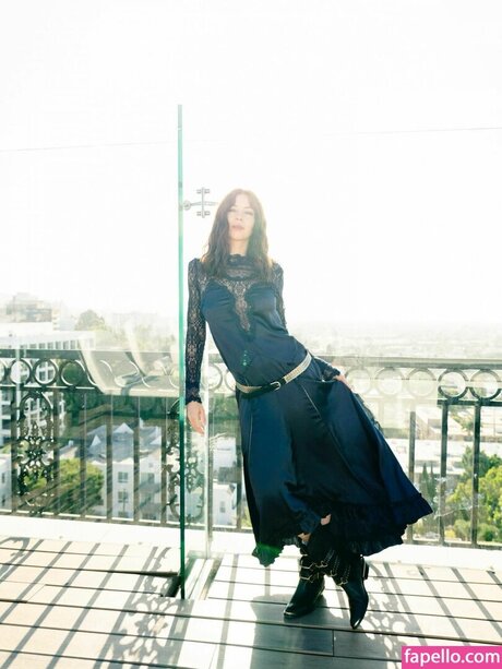 Hermione Corfield Nackt auf OnlyFans