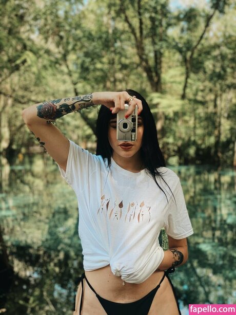 Earthdarling Nacktpornos auf OnlyFans