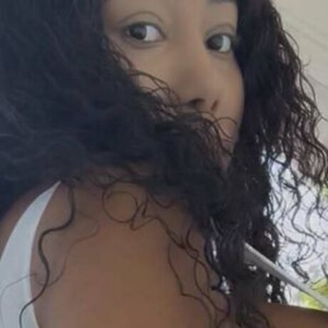 Fatima Belizaire NurlyFans-Pornos