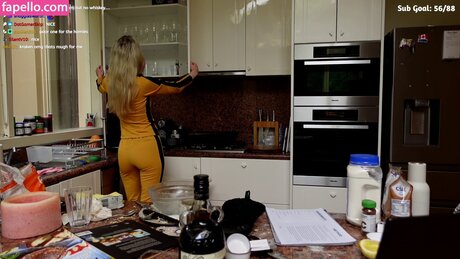 Bubbell OnlyFans Striptease