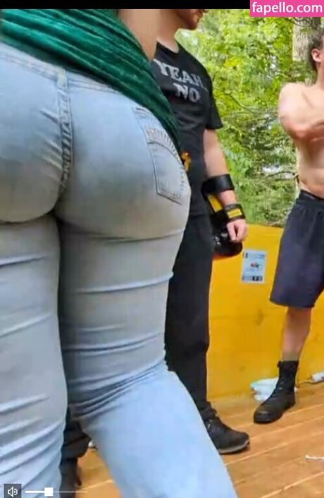 Fishtank Leaked OnlyFans Bilder