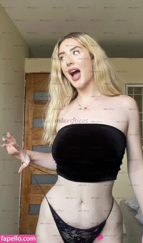 larusaxoxo Strip OnlyFans