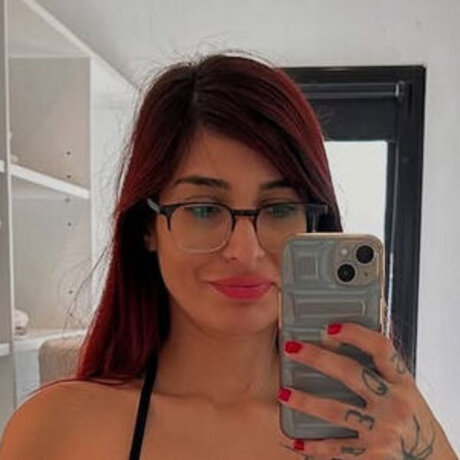 Lucy Raven OnlyFans Nacktbilder geleakt