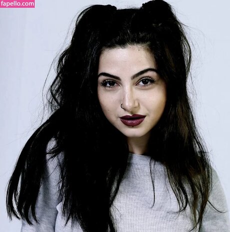 bl00m00n8 OnlyFans-Pornoleak