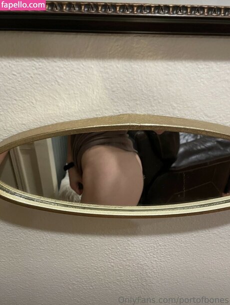 Portofbones NurlyFans-Brüste