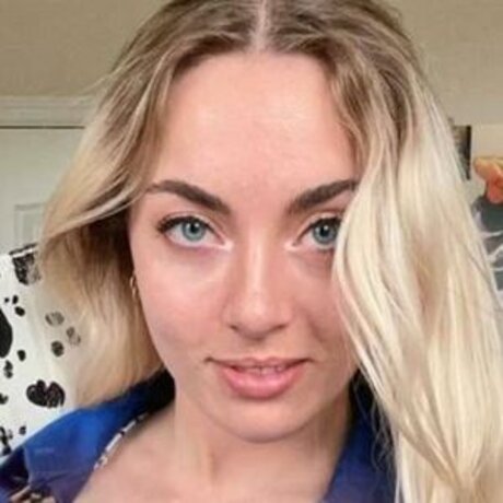 Carmen Elaine Nackt auf OnlyFans Leaks