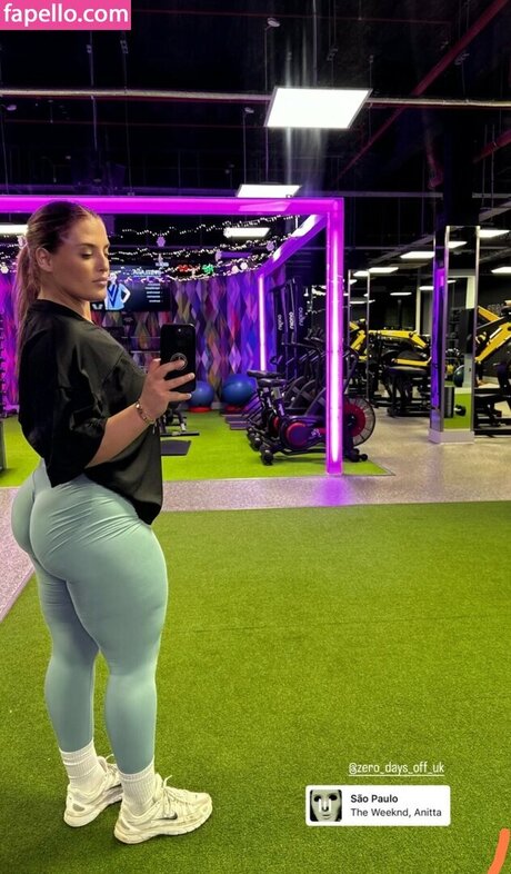 Diinsxx Titten OnlyFans