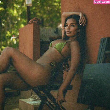 Mell Muzzillo NSFW OnlyFans