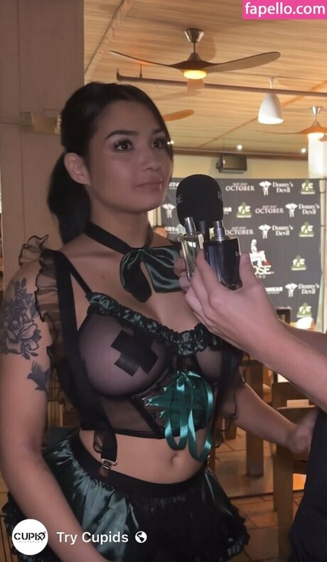 Queenarryy OnlyFans geleakter Pornografie