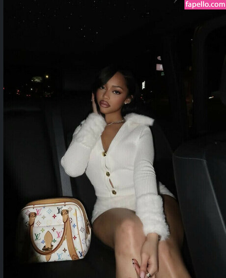 Jodie Woods Oben ohne OnlyFans