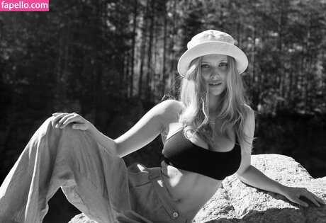 Laura Oganessian OnlyFans geleakter Pornografie