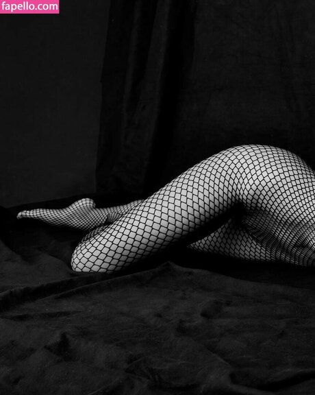 Laura Oganessian Nackt OnlyFans