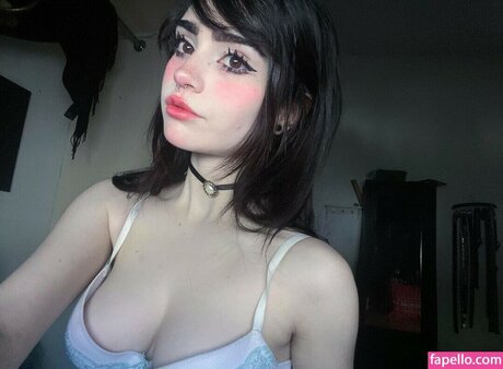 elinoiiddx OnlyFans Inhalte