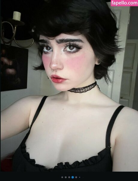 elinoiiddx OnlyFans-Bilder