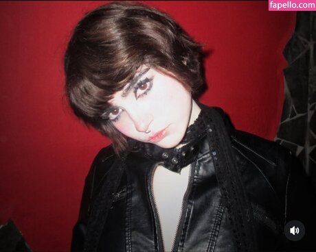 elinoiiddx Nacktpornos auf OnlyFans