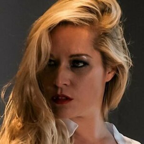 Eve On Adultfolio OnlyFans-Leaks