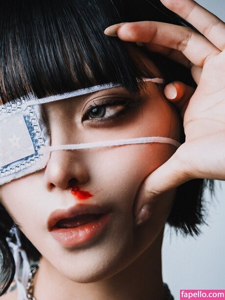 Yuriyuri Fanclub OnlyFans-Bilder