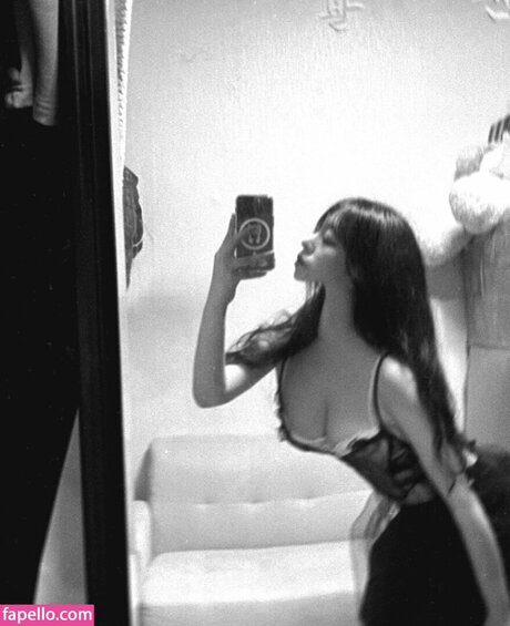 soooyaee Strip OnlyFans