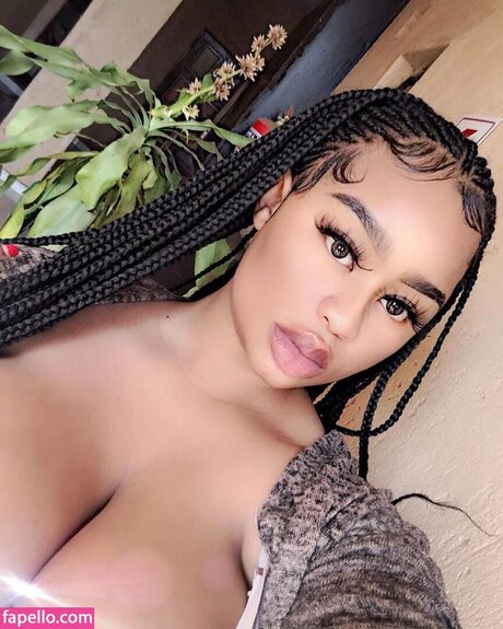 kimmanana NurlyFans-Pornos