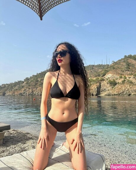 Beste Kose OnlyFans Brüste Bild