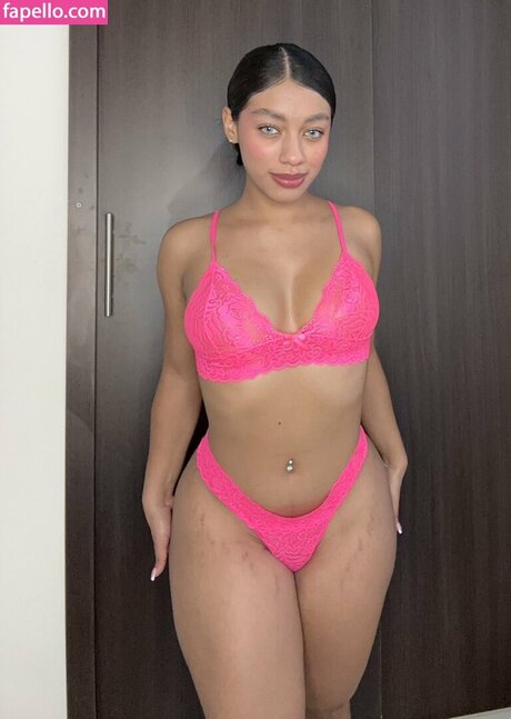 Ant nia Mackenzie Nacktbilder von OnlyFans geleakt