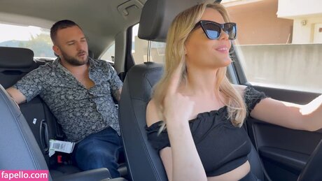 Jade J adore OnlyFans-Creator