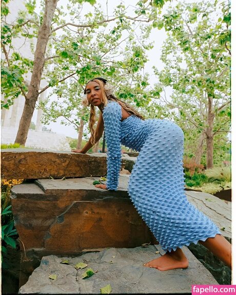 Spellling NurlyFans-Pornos