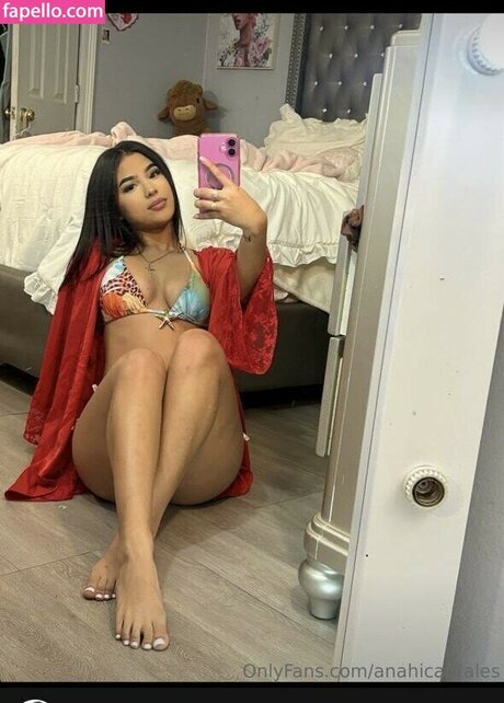 Weluvanahii OnlyFans