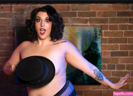 Roxy Torpedo Nacktbilder auf OnlyFans