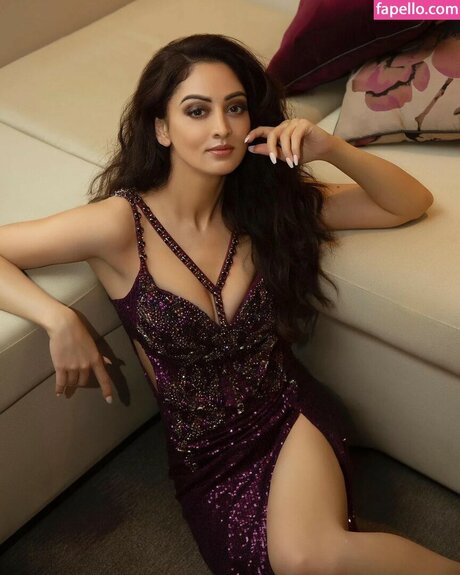 Sandeepa Dhar Nacktbilder von OnlyFans geleakt