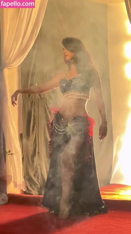 Sandeepa Dhar NurlyFans-Brüste